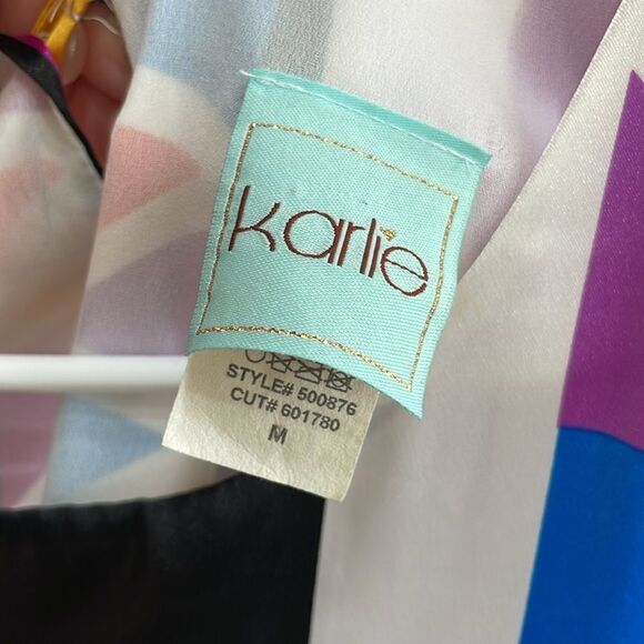 KARLIE COLOR BLOCK DRESS WITH BALLOON HEM - Picture 8 of 8